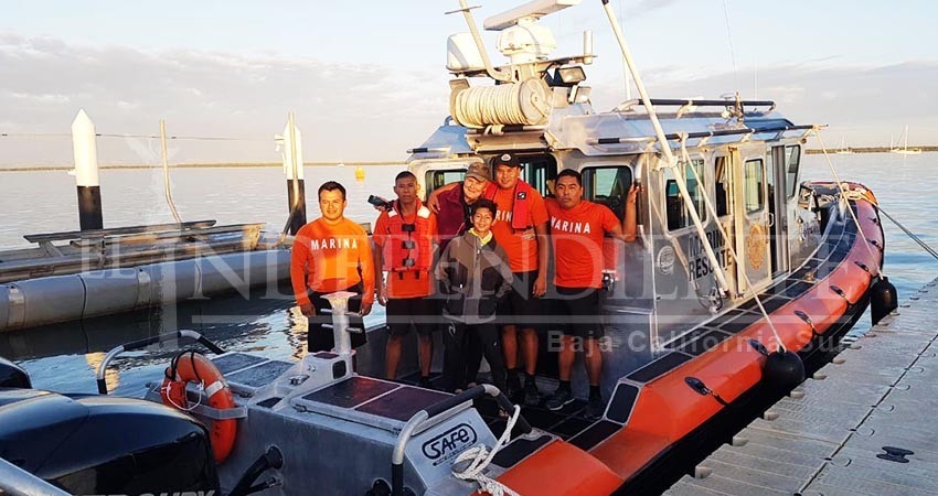 A sus 13 años Narok será el primer joven en nadar alrededor de la Isla Espíritu Santo