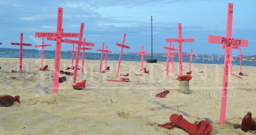 Sudcalifornianas exigen un alto a la violencia contra las mujeres