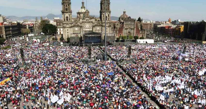 250 mil personas asistieron al  discurso de López Obrador en el Zócalo