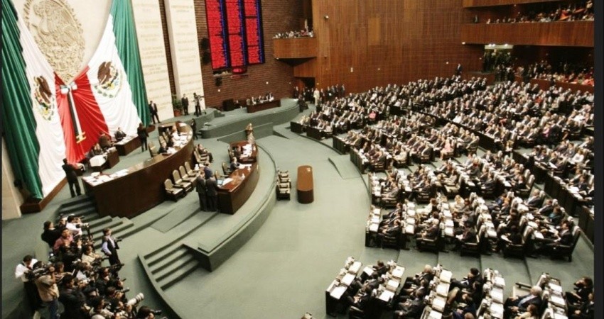 Diputados recibirán jugoso bono navideño de 327 mil pesos