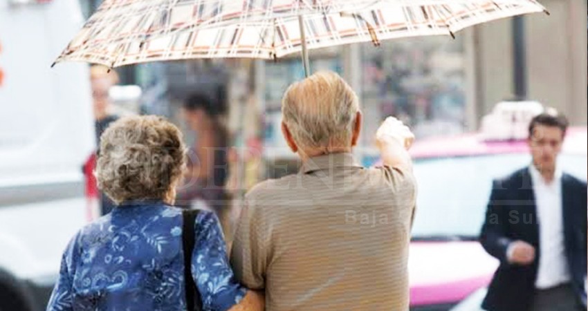 Jubilados seguirán recibiendo pensiones en UMA y no en salarios mínimos: ISSSTE