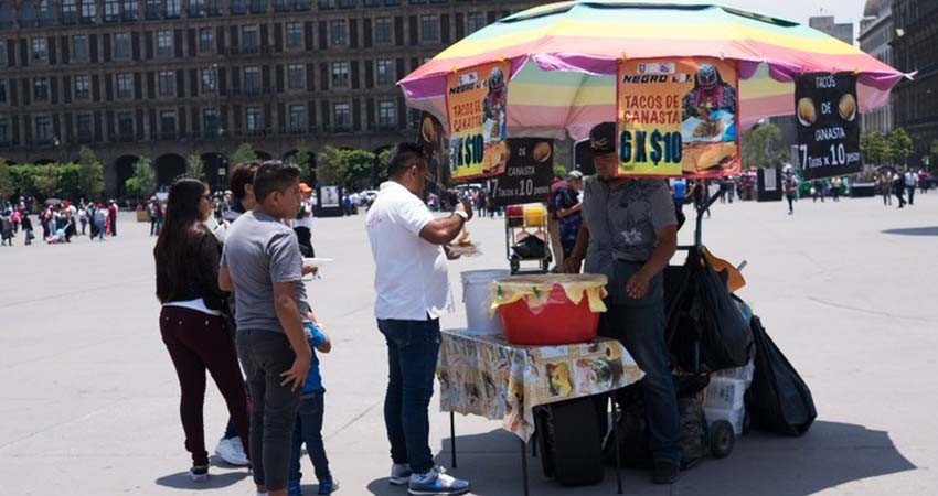 Reitera el Presidente su compromiso de aumentar el salario mínimo