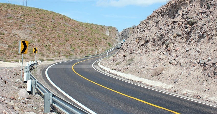 Insiste gobierno de BCS a SCT: carretera La Paz-Pichilingue es prioridad