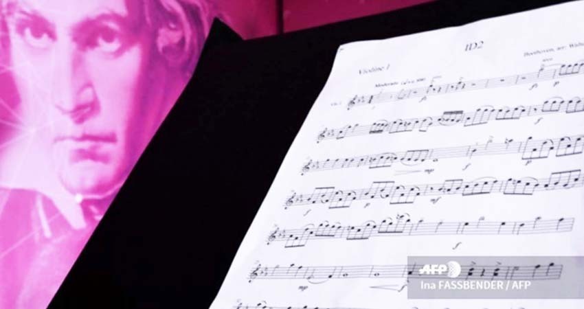 Buscan terminar Décima Sinfonía de Beethoven con Inteligencia Artificial