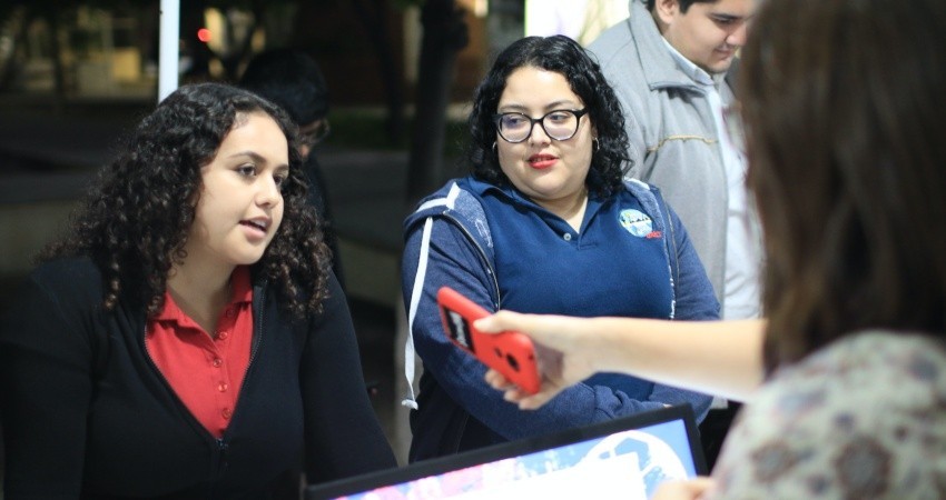 Estudiantes de la UABCS desarrollan juego interactivo para evaluar la vista de niños autistas