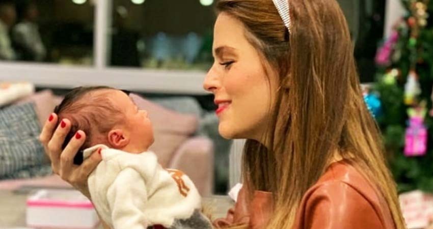 Claudia Álvarez presume a su bebé recién nacida y es bellísima