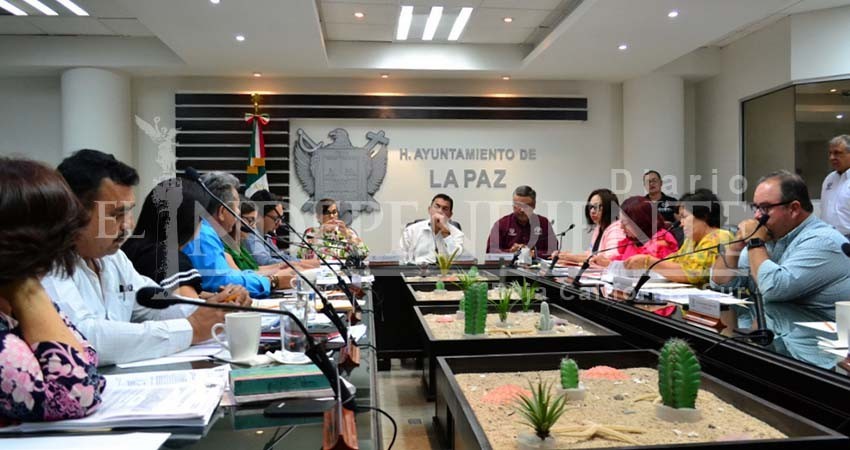 Anuncia Rubén Muñoz “nueva relación” con el Cabildo de La Paz