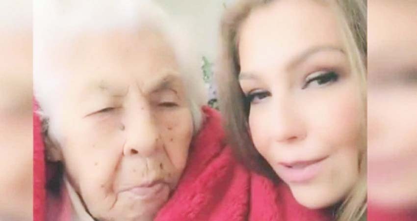 Celebra la abuela de Thalía sus 102 años en un asilo