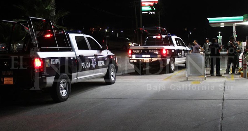 Encapuchados asaltan a despachador de gasolinera en SJC; botín fue de mil 500 pesos 