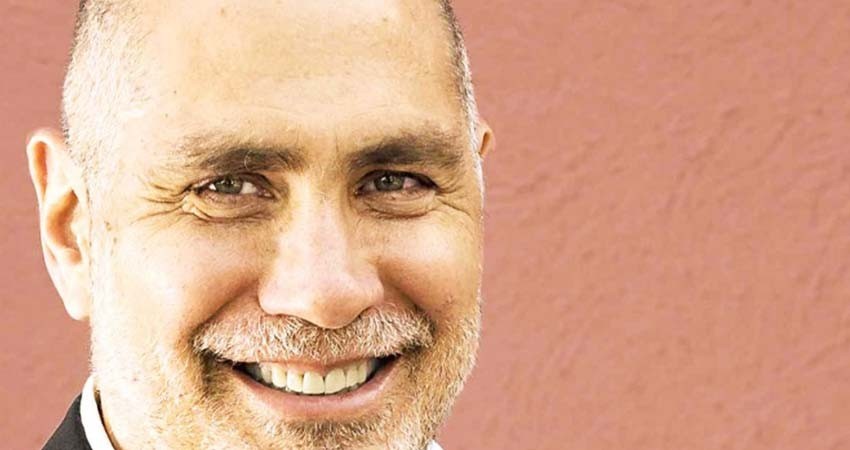 Guillermo Arriaga, rabia y miedo guían su novela