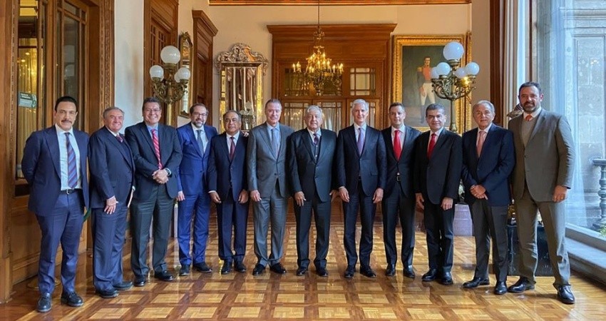 Gobernadores del PRI aceptan el Insabi