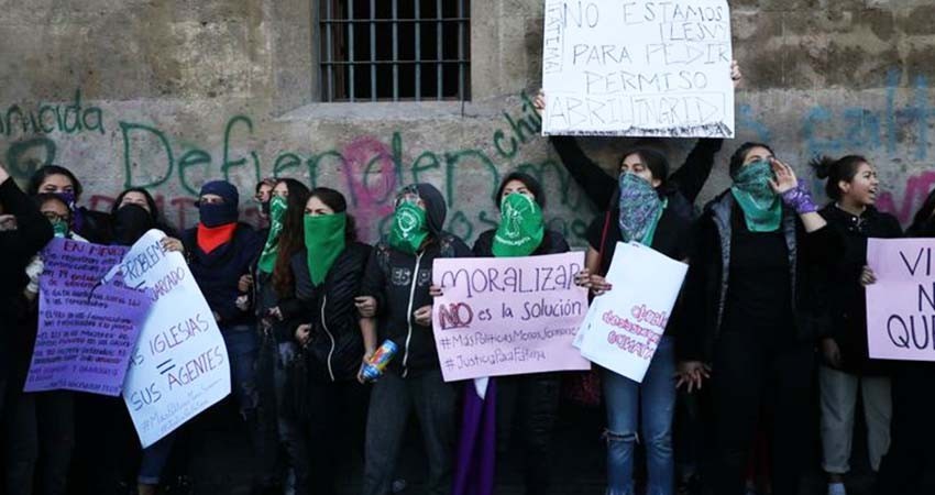 Reitera AMLO que protestas deben de ser pacíficas