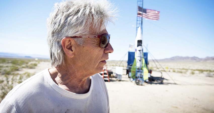 Murió intentando probar que la Tierra es plana