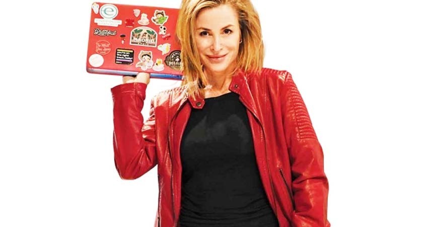 Capacitarán a mujeres en habilidades digitales, lanzarán SheWorks! Academy