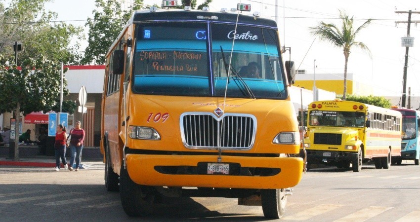 Hoy martes el transporte público costará 20 pesos después de las 10 de la noche