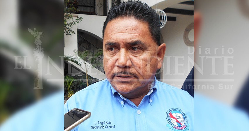 Burócratas se reincorporan hoy a sus actividades; hubo acuerdo con el Ayuntamiento 