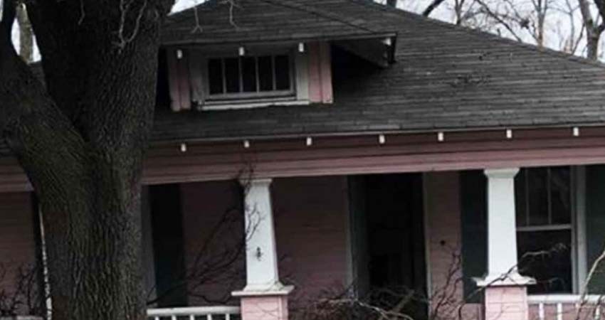 ¡Tremendo error! Empresa de demolición tira casa equivocada