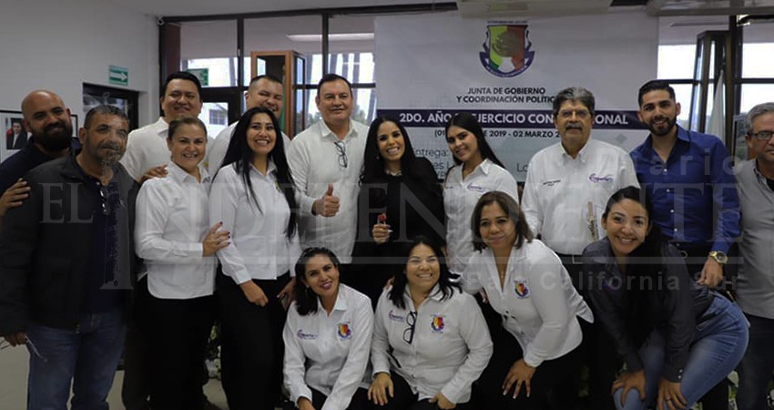 Al menos 13 diputados locales rechazan “plazas” otorgadas por Perla Flores