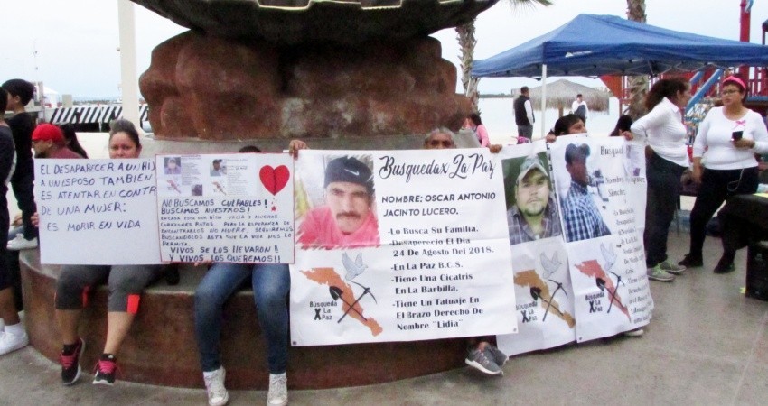 Mujeres que buscan a desaparecidos no pudieron formar parte de la marcha feminista