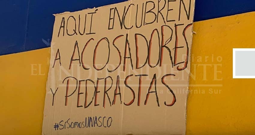 Alumnas de Prepa Morelos acusan a maestros de acoso sexual