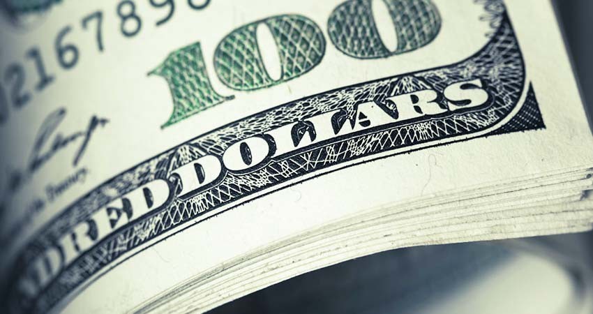Este lunes cerró el Dólar en $21.17 en sucursales bancarias