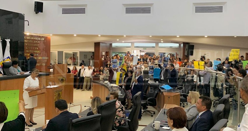 Crónica: entre reclamos e incertidumbre arrancan periodo legislativo 