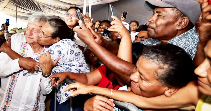 Reforma a pensiones sí va, AMLO a guerrerenses