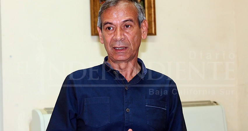 Para evitar contagio diócesis aplicará eucaristía “de mano en mano” y aislamiento