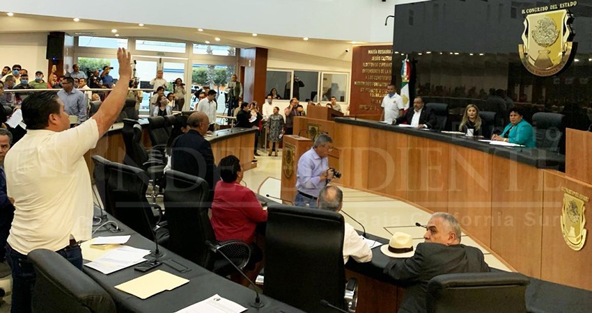 Presidenta canceló todo para “prevenir Coronavirus” y le arrebataron el Congreso