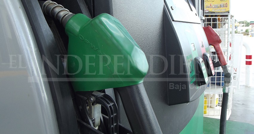 Demanda en gasolina no es por pánico, sino por precio a la baja: Despachadores