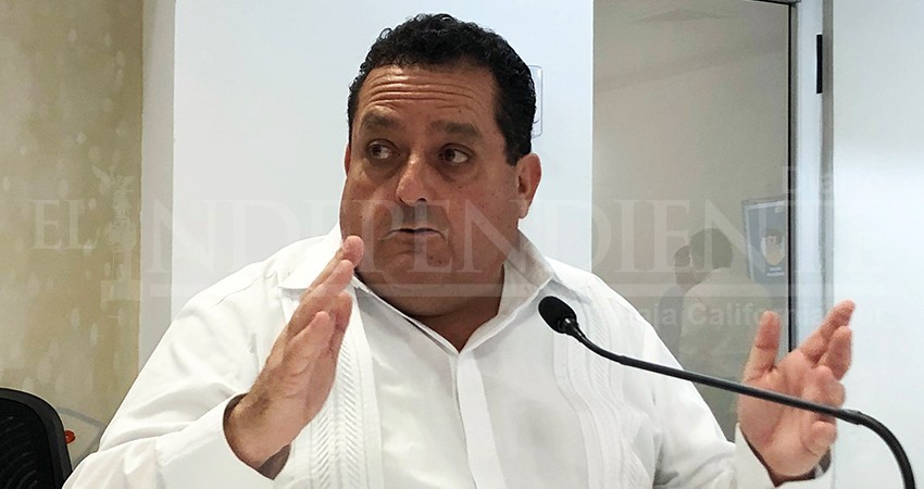 Gobernador se niega a hablar sobre acusaciones en su contra en el Congreso BCS