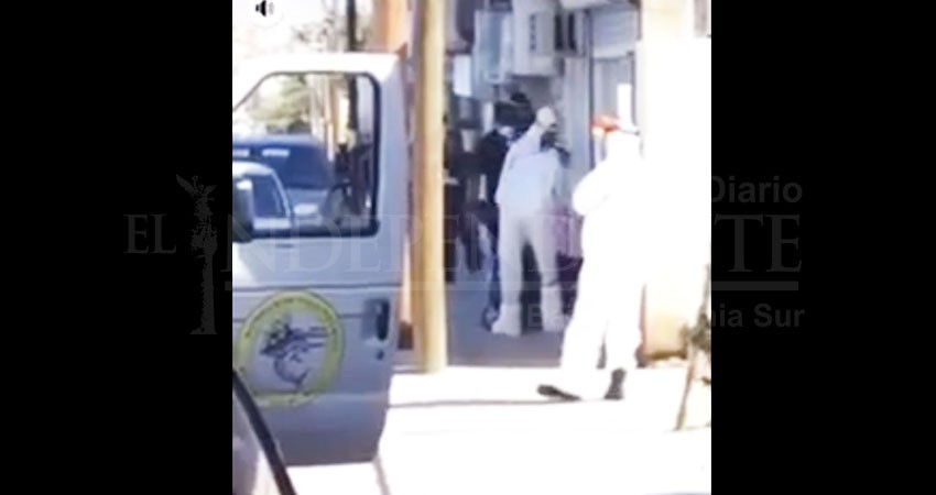 Realizan primer atención en vía pública de presunto paciente de COVID 19 en Los Cabos