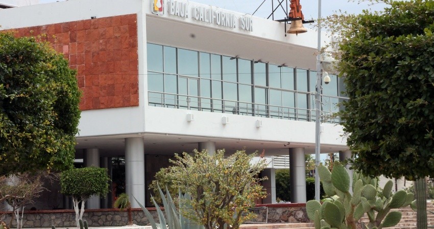 Aprueban reformas para que gobernador publique decretos o serán promulgados en automático