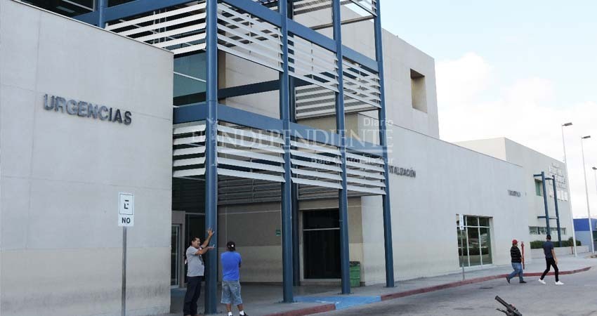 Protesta personal suplente del Hospital Salvatierra; advierten de un paro indefinido