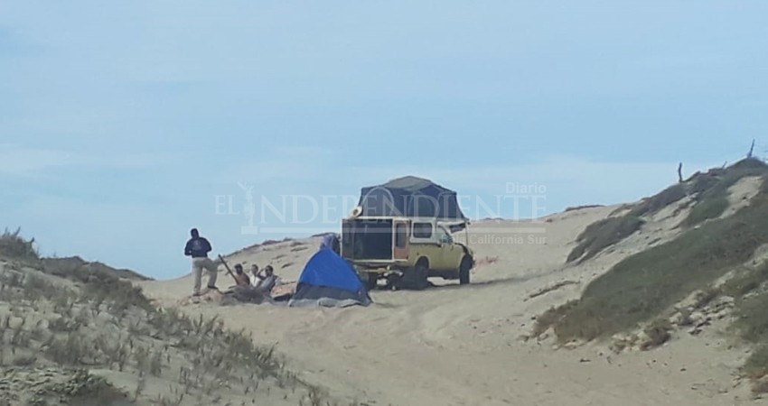 Pese a contingencia, reportan a unas 700 personas han buscado acampar en playas