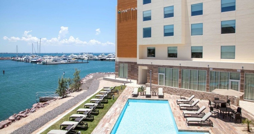 De manera temporal cierran todos los hoteles de La Paz