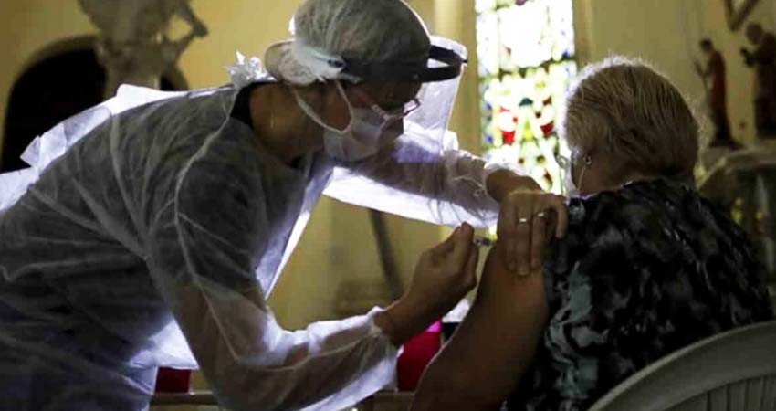 En China prueban con éxito vacuna contra coronavirus en monos