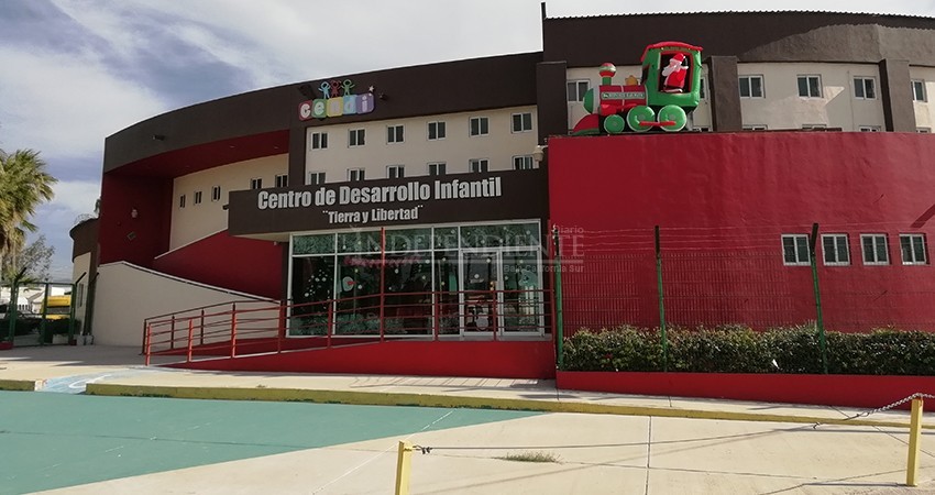 Termina huelga de hambre, pagarán a CENDIS salarios atrasados