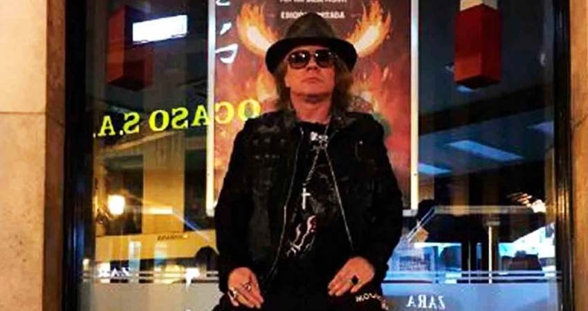 Axl Rose se pelea en Twitter con secretario del Tesoro de EU