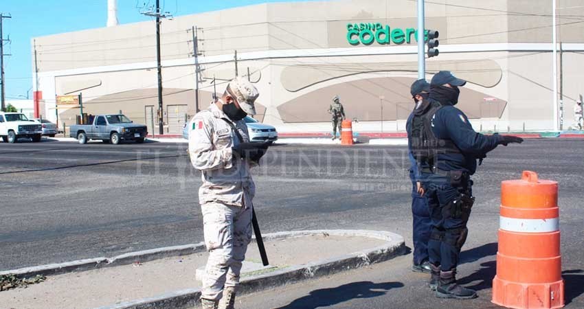 Apoyados en redes sociales, paceños evaden retenes