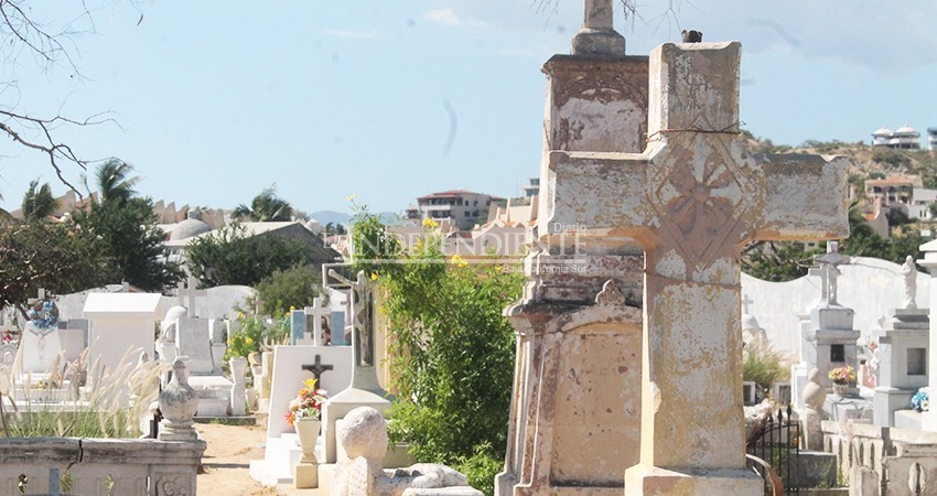 Favorable respuesta ciudadana, operativo por 10 de mayo en panteones “sin novedad”