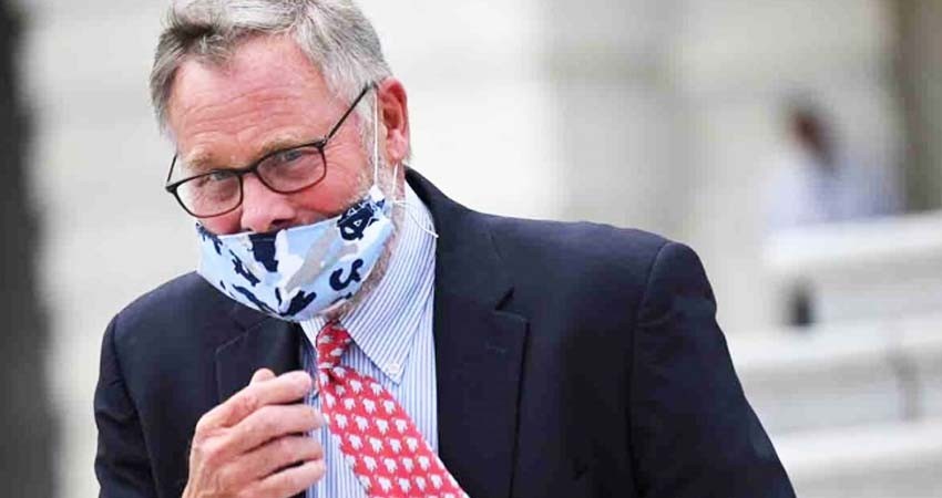 Senador de EU es investigado por información privilegiada del Covid-19