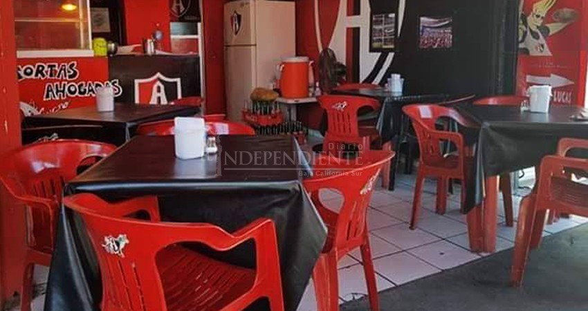 “No podemos continuar, es un sueño detenido” comerciantes se despiden de clientes tras cierre definitivo