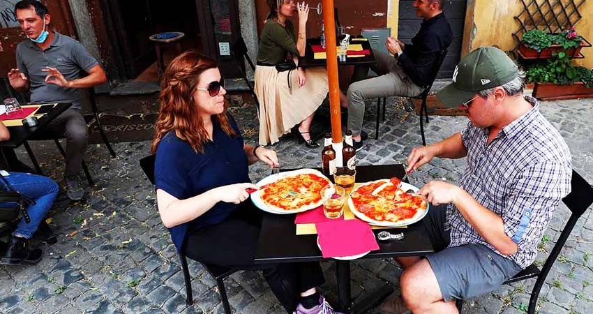 Italia reactiva comercios al entrar en 'fase 2' de desconfinamiento