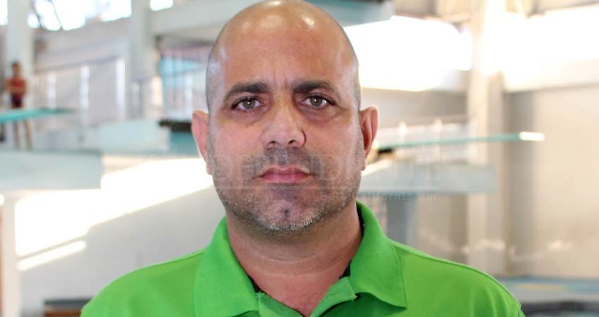 Fallece el destacado entrenador de clavados en BCS Yunieski Hernandez