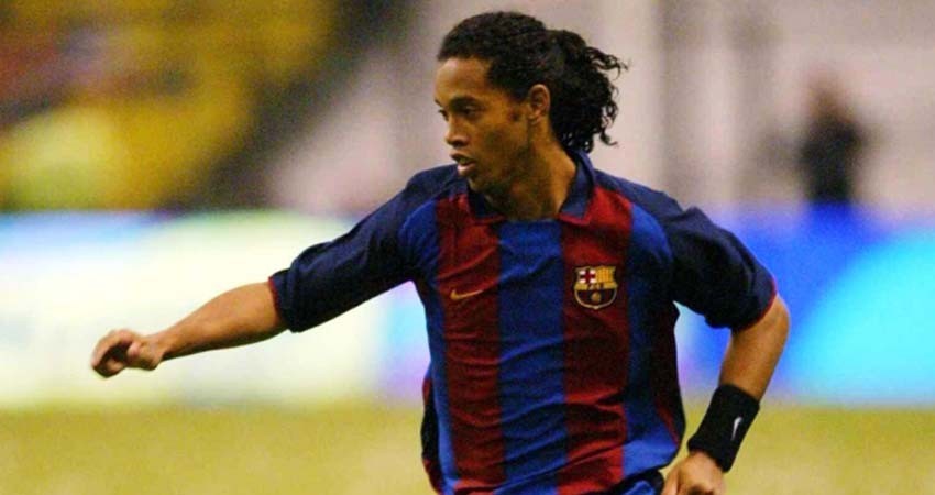 La ocasión en la que Ronaldinho se volvió a vestir del Barcelona