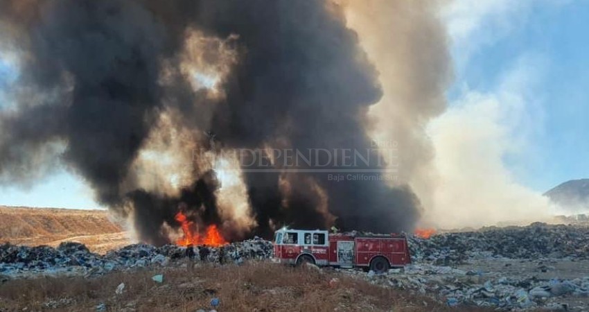 Por 3era vez en el año, se incendia el relleno sanitario de La Paz
