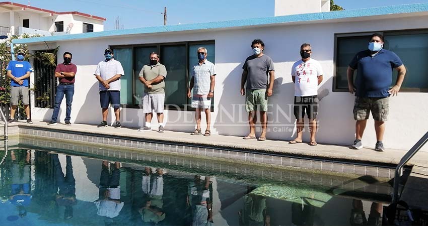 Buzos de Los Cabos afectados por suspensión de actividades náuticas 