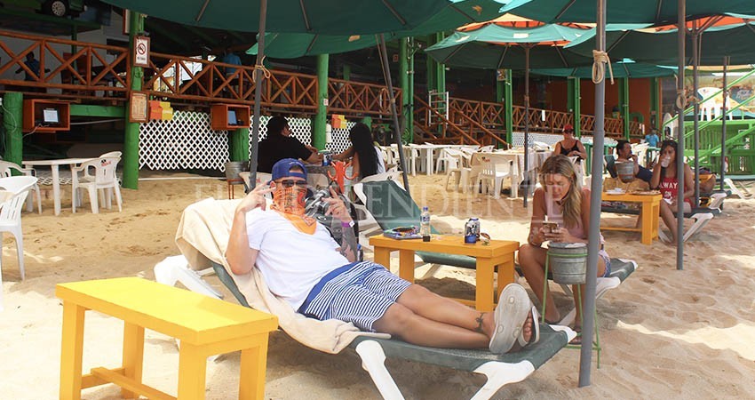 Esperan restaurantes de El Médano llegada de spring breakers en julio y agosto