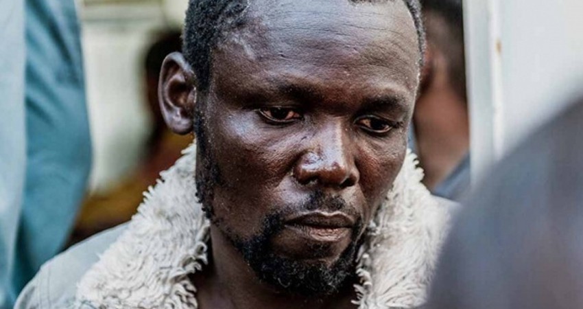 Migrantes intentan suicidio colectivo en barco, cerca de Italia